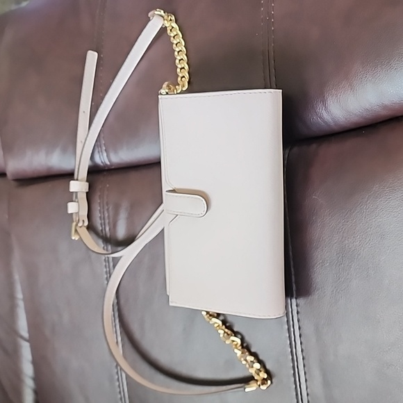 Michael Kors Jet set 3 in 1 crossbody purse - Picture 2 of 7